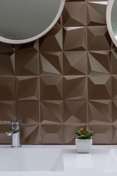 Premium Apartment By Hi5-King Street'S Luxury Budapest Exterior photo